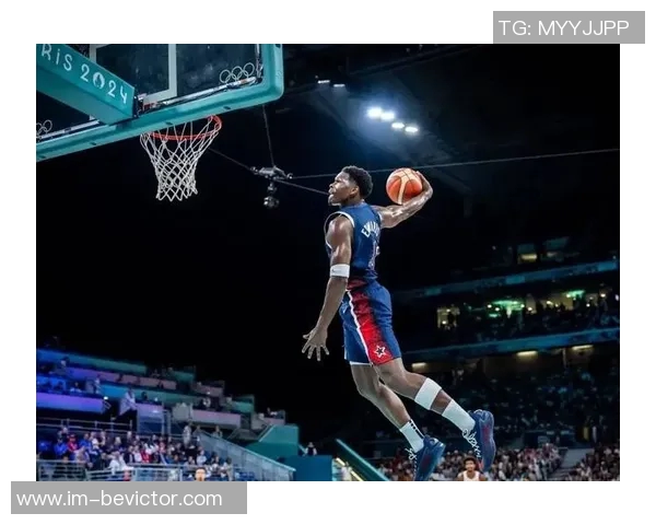 爱德华兹虽砍下30分5板却难救球队无力回天罚球表现出色8中7